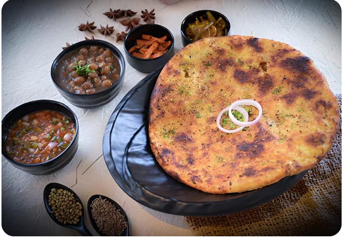 Aloo Pyaz Kulcha